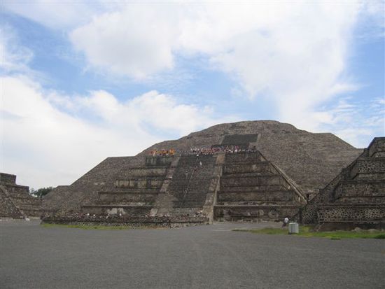 Mondpyramide.