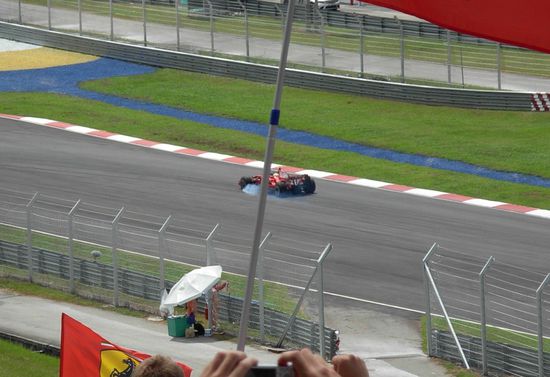 so entsteht der Duft des verbrannten Gummis