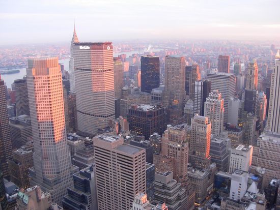 Skyline bei Sonnenuntergang