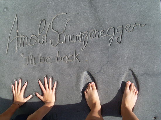 Unser Onkel.. Chinese Theater