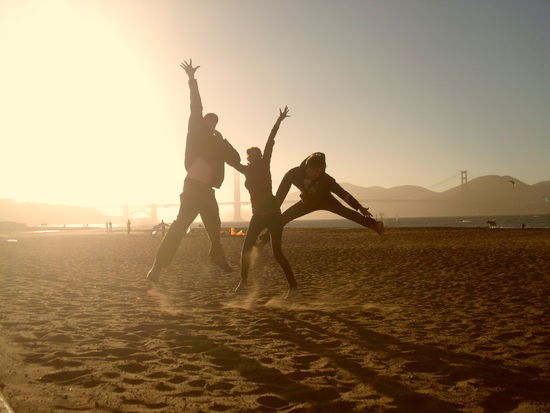 Im Hintergrund die Golden Gate Bridge