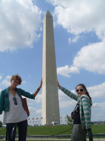 Das Washington Monument.. Kein Gebäude in der ganzen Stadt darf höher gebaut werden als das Monument. Das ist der Grund, weshalb wir uns am Anfang wie in einem Dorf fühlten