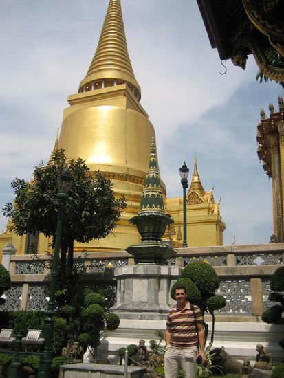 Im Grand Palace vor dem Wat Phra Kaew