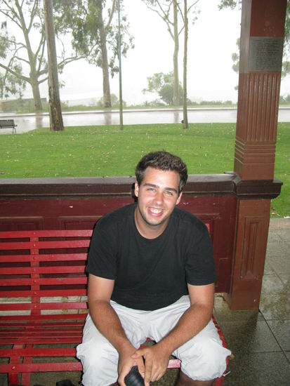 It's raining Cats &amp; Dogs! Celo strahlt trotzdem 