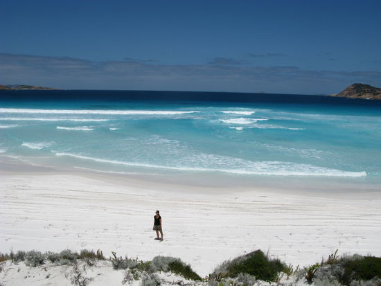Fraenzi in weiter Ferne am Lucky Bay