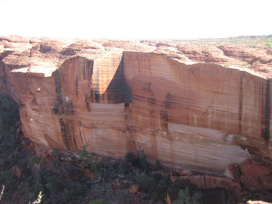 Die meterhohen Felsplatten. Gigantisch!