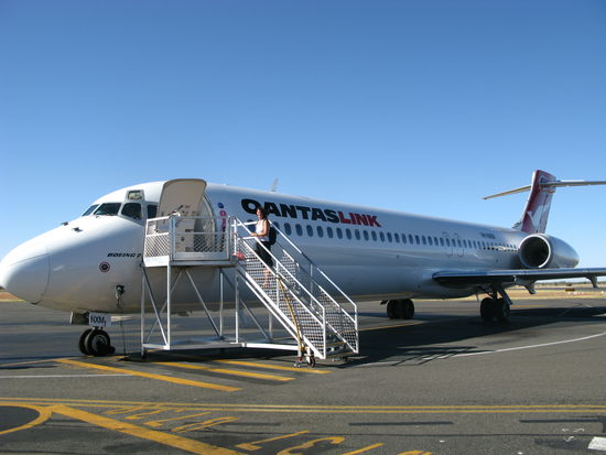 Fraenzi beim "Boarding" der Quantas 