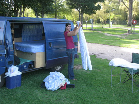 Oje, die Bettwaesche muss ja auch noch gewaschen werden.