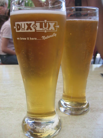 Ein hausgebrautes Bier nach einem anstrengenden Ausflug haben wir verdient.