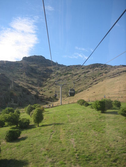 Mit der Gondel gings hinauf.