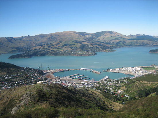 Der Hafen von "Lyttelton", welcher im sogenannten Meersaermel liegt.