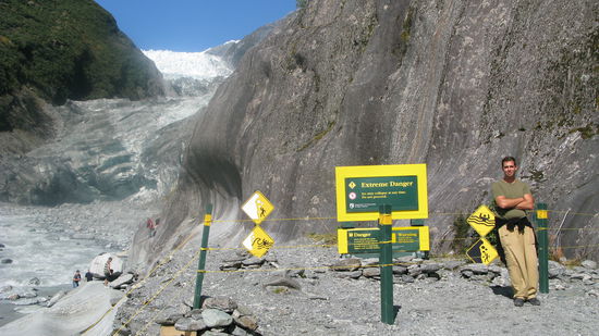 Hmmmmm, hier duerfte man eigentlich nicht mehr weitergehen... EIGENTLICH!
