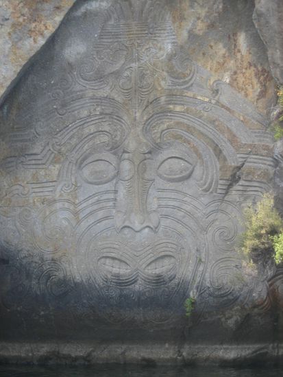 ...Maori-Felsrelief
