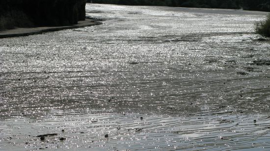 Eine der mehreren Mineralterrassen.