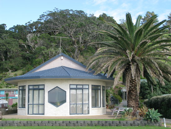 ...dieses Haeuschen direkt am Strand wuerden wir glatt nehmen!