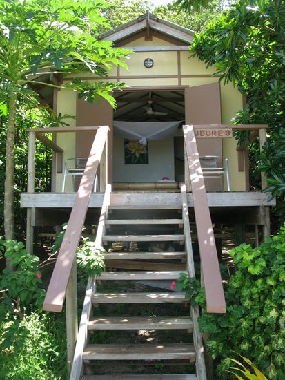 Auf "Manta Ray" goennten wir uns ein "Jungle Bure"...