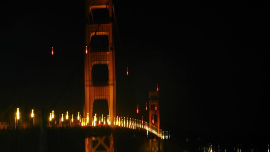 Sogar bei Nacht war die "Golden Gate Bridge" ein echter Hingucker!