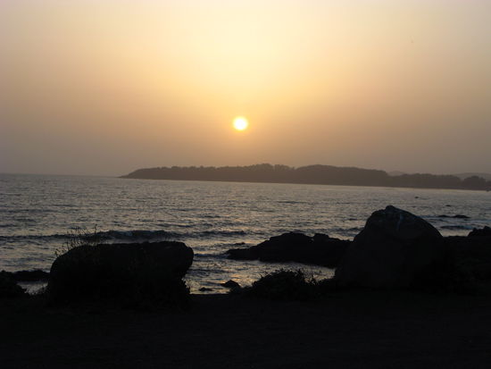 Die Sonnenuntergänge sind an diesem Küstenabschnitt besonders beliebt.