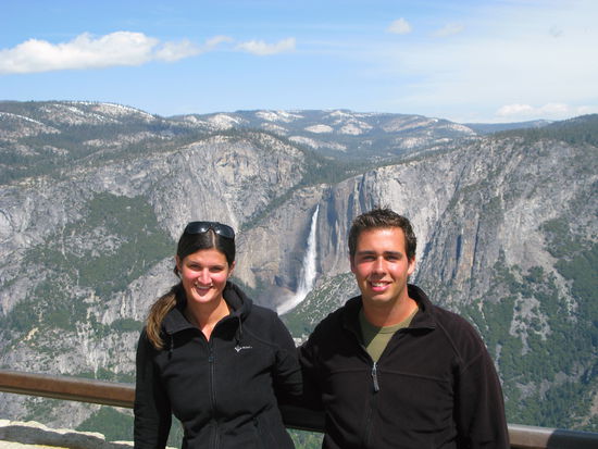 Zwei Reisende geniessen den reissenden Strom...