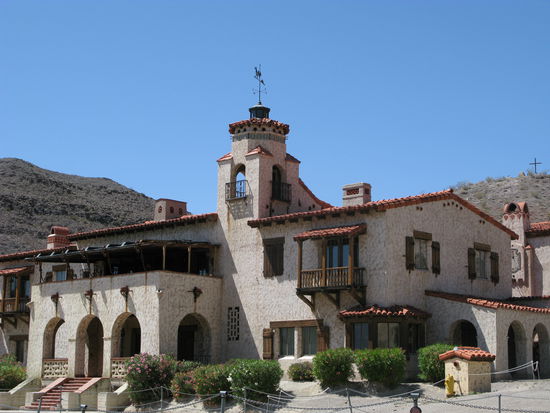 Die "Death Valley Ranch" lockte mutige Abenteurer auf der Suche nach Gold &amp; Ruhm in's Tal des Todes.