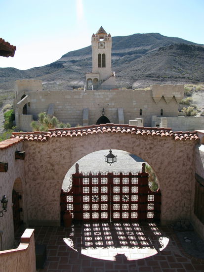 Wir durften uns das Ganze sogar aus nächster Nähe anschauen und erfuhren interessante Hintergründe über die damaligen Besitzer.