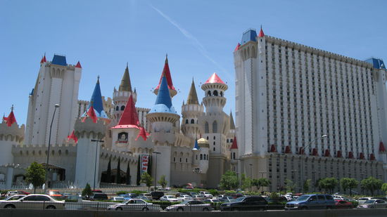 Hotel &amp; Casino "Excalibur".