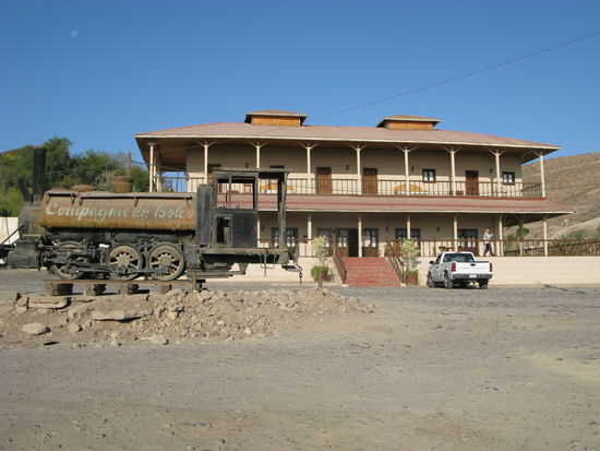 Erster Zwischenhalt in "Santa Rosalia", wo wir grad einmal 6 Stunden verbrachten. Hier unser Gasthaus.