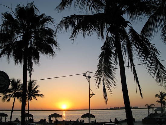 Beim Anblick des ersten Sonnenuntergangs waren wir hin &amp; weg...