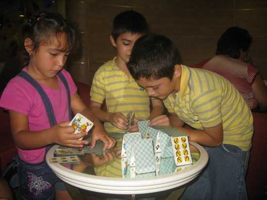 Nicht nur Schweizer erfreuen sich an Jasskarten...