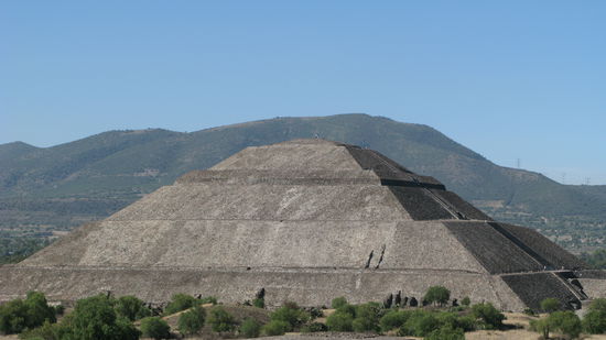 ...und die "Pyramide del Sol".