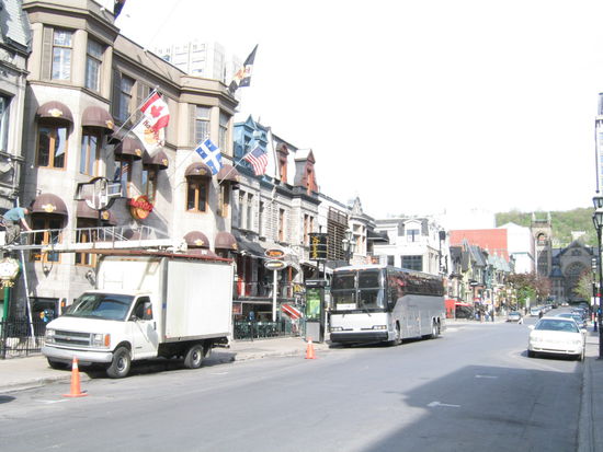 Sehr europaeisch kam ich mir hier vor, diese 2-3 stoeckigen Gebaeude koennen in Frankreich oder England auch stehen.