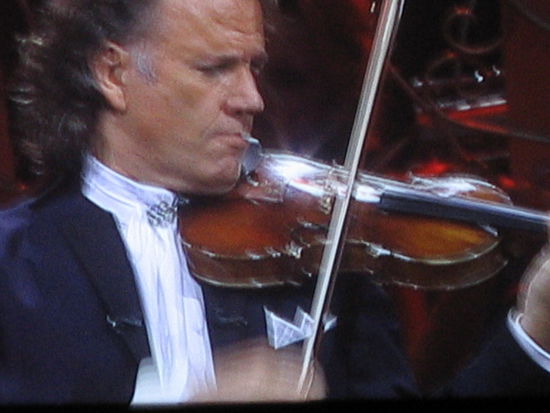 Etwas unscharf aber unverkennbar fuer seine Fans