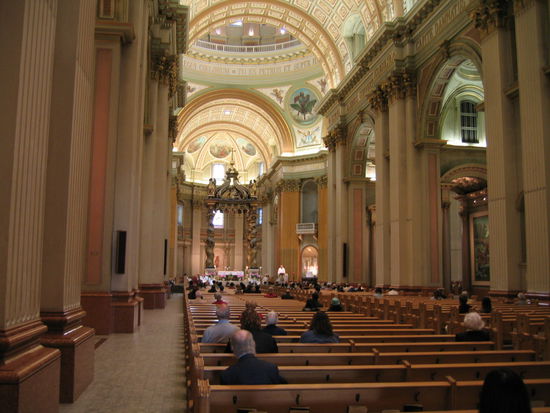 Der einfach gestaltete Kirchenraum