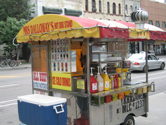 Wuerstelstand auf Kanadisch