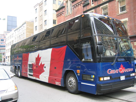 Ueberall Selbstbewusstsein demonstriert