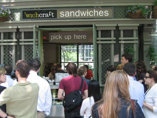 Falls was vergessen wurde, hier gibts dann auch direkt was zu kaufen.