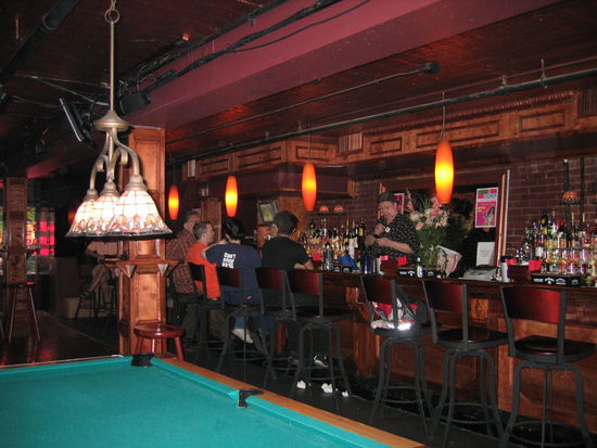 Die Inneneinrichtung des heutigen Stonewall Inn in der Christopher Street.