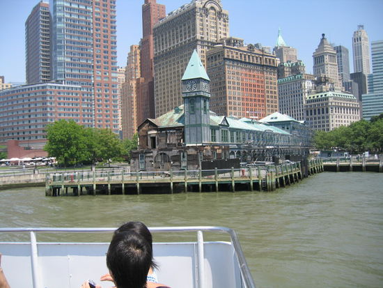 Alt und Neu beisammen, ein Peer des alten Hafens