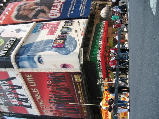 Nochmals ein "Hinweisschildchen" fuer diverse Musicals