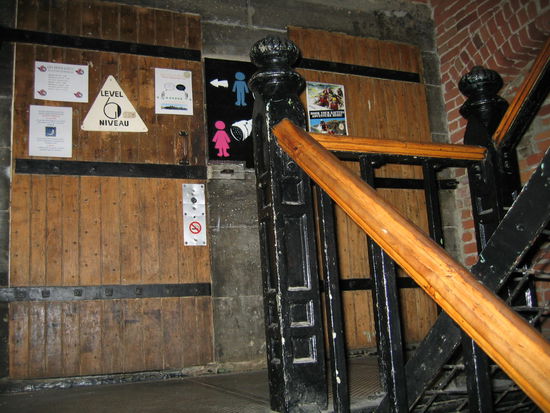 bis zum Level 6, da befand sich die naechste schwere Holztuere.