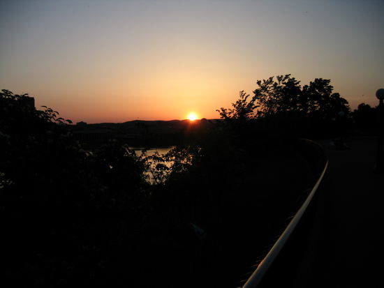 Dieser herrliche Sonnenuntergan beendete meinen Rundgang durch die Stadt.