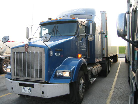 Mein Truck! Der mir die letzten Autostopper Stunden in Kanada zum Vergnuegen machte