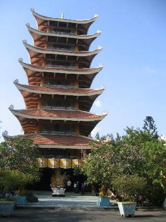 Die Quoc Tu Pagoda