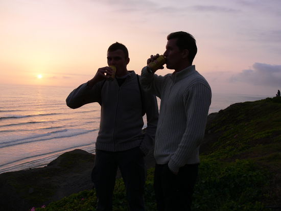 Kroenender Abschluss am Pazifik, mit gutem Thueringer Bier.