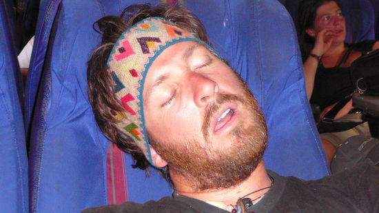 Lukas der Australier bei der Augenpflege