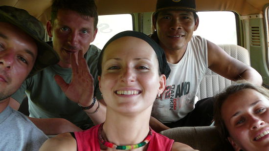 Die komplette Rasselbande auf dem Heimweg