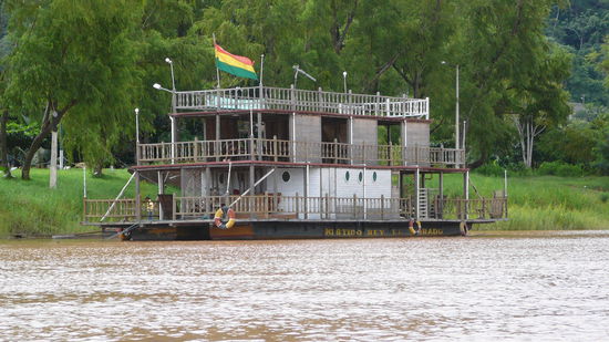 Die Fahrt waere auch interessant gewesen. Wir mussten mit einem Kanu vorlieb nehmen.