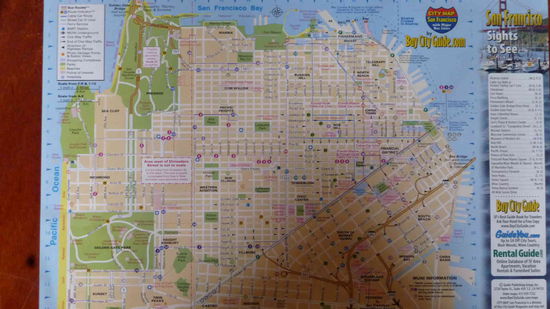 Stadtplan wie das alte Rom oder auch preussisch ordentlich, dichte Wolkendecke südlich der Markedstreet