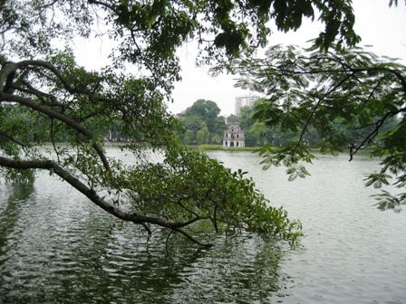 Hoa Kiem See in Hanoi