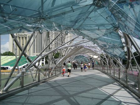 sehr stylische Bruecke!